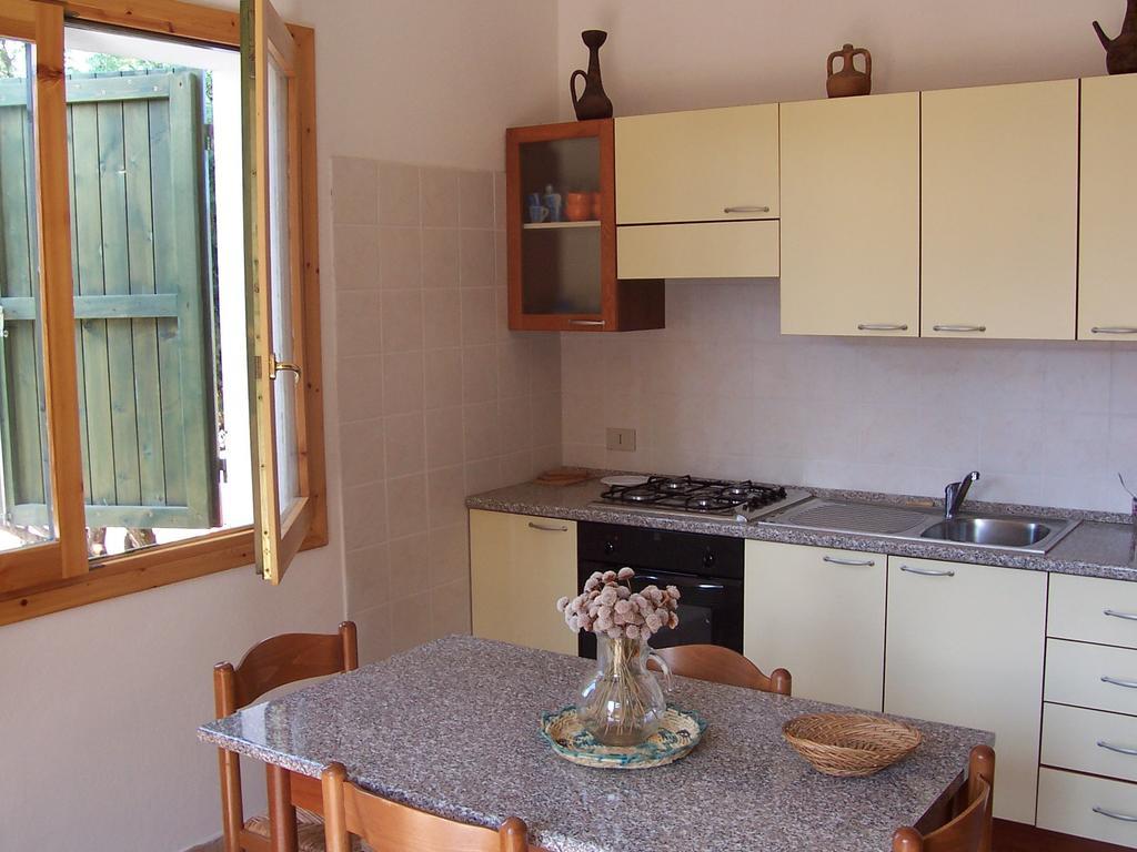 Apartamento La Macciona Aglientu Exterior foto